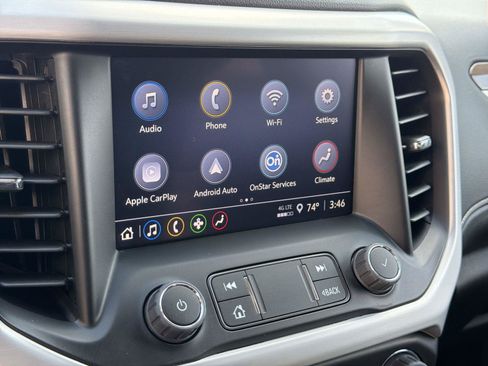 Used 2023 GMC Acadia SLE FWD image 39