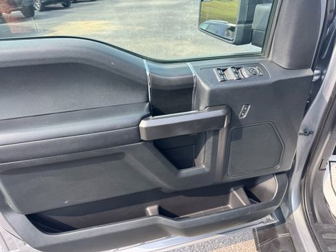 Used 2020 Ford F150 XLT w/ Equipment Group 302A Luxury image 19