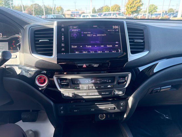 Used 2018 Honda Pilot Elite image 21