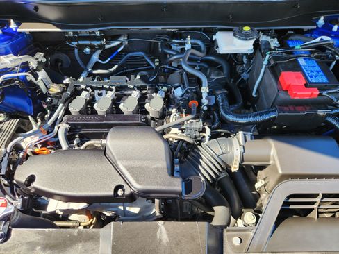 Certified 2025 Honda CR-V EX image 18