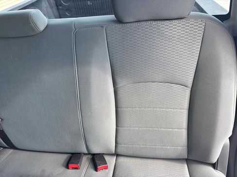 Used 2015 RAM 1500 Express AWD/4WD image 22