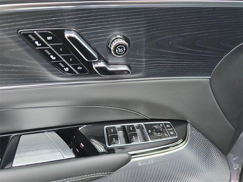 New 2026 Cadillac Lyriq Premium Luxury image 25