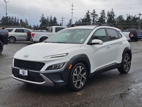 Used 2023 Hyundai Kona Limited image 3