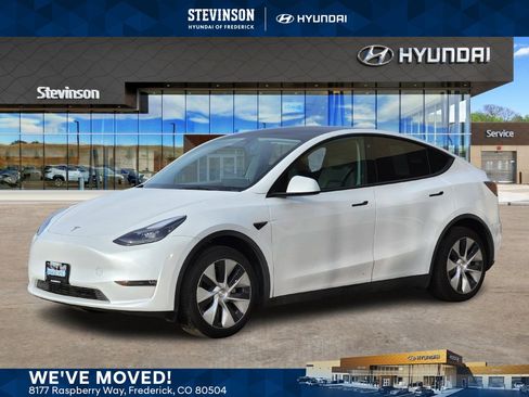 Used 2023 Tesla Model Y Long Range image 1