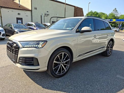 Used 2023 Audi Q7 3.0T Premium Plus w/ Premium Plus Package AWD/4WD image 3