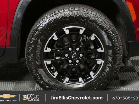 Certified 2024 Chevrolet Traverse Z71 w/ Enhanced Driving Package AWD/4WD image 36