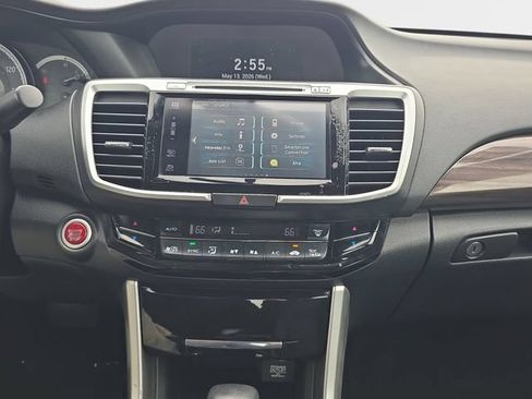 Used 2016 Honda Accord EX image 22