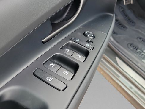 New 2026 Hyundai Elantra SEL Sport image 17