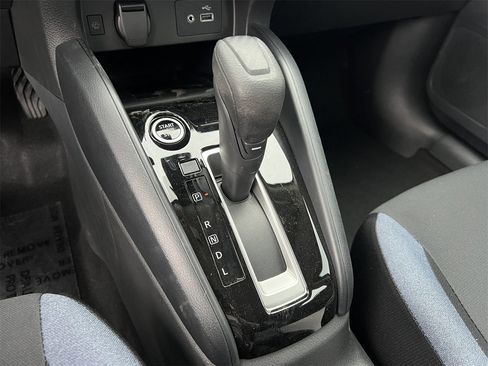 New 2025 Nissan Versa SV image 12