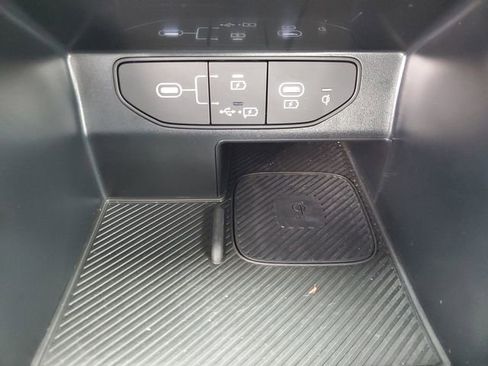 Used 2024 Kia Sorento SX image 28