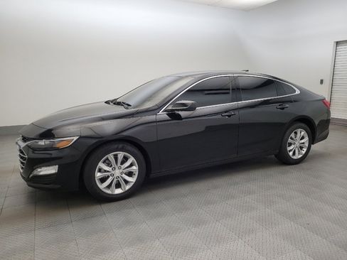 Used 2023 Chevrolet Malibu LT image 2