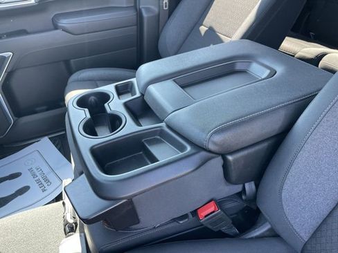 Used 2024 Chevrolet Silverado 1500 LT AWD/4WD image 20