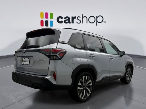 Used 2025 Subaru Forester Touring image 5