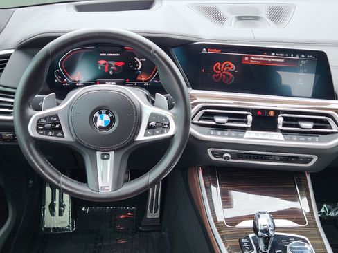 Used 2022 BMW X5 M50i w/ Executive Package AWD/4WD image 21