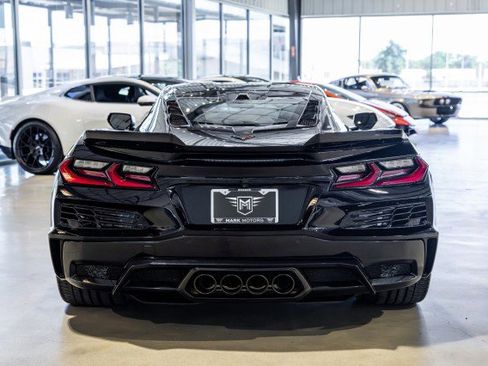 Used 2023 Chevrolet Corvette Z06 w/ Engine Appearance Package RWD image 5