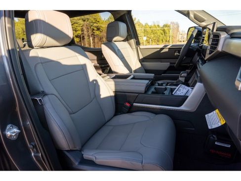 New 2026 Toyota Tundra Limited image 17
