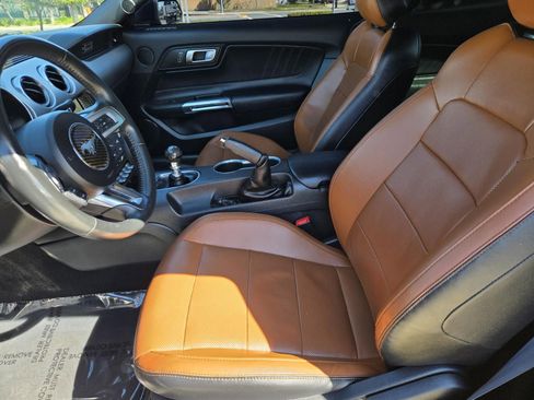 Used 2020 Ford Mustang GT Premium image 22