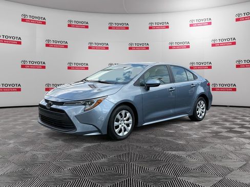 Used 2024 Toyota Corolla LE FWD image 1
