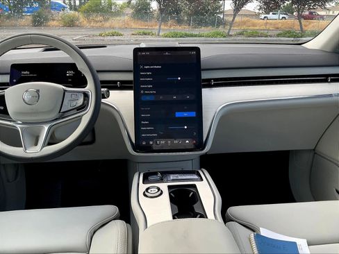 New 2025 Volvo EX90 Plus image 9