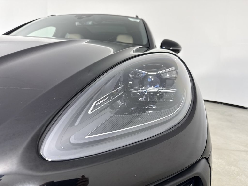 Certified 2024 Porsche Macan S w/ Premium Plus Package AWD/4WD image 11