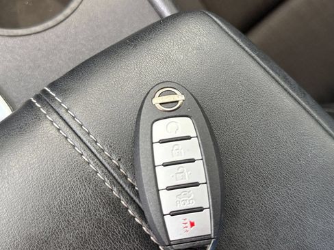 Used 2025 Nissan Altima 2.5 SV FWD image 24