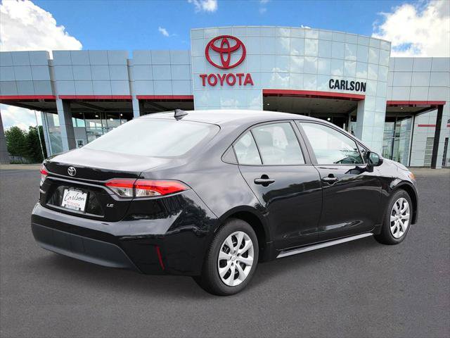 Certified 2025 Toyota Corolla LE FWD image 5
