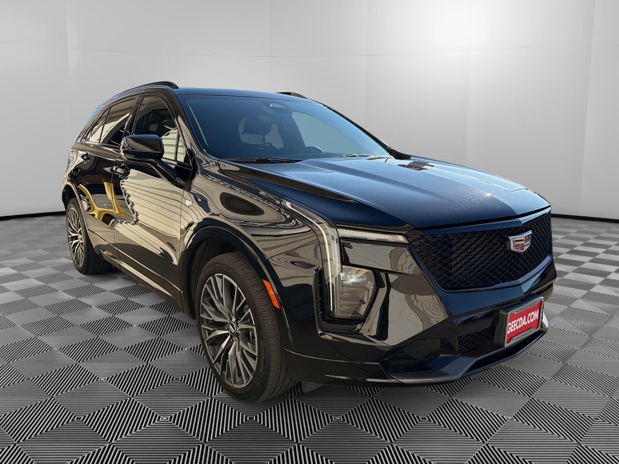 Certified 2024 Cadillac XT4 Sport AWD/4WD image 3