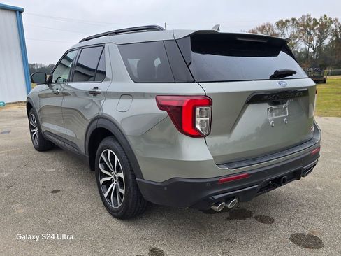 Used 2020 Ford Explorer ST w/ Premium Technology Package image 3