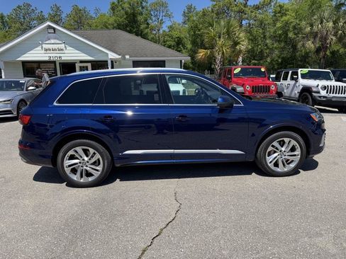 Used 2020 Audi Q7 3.0T Premium Plus w/ Premium Plus Package AWD/4WD image 4