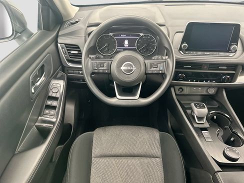 Used 2024 Nissan Rogue SV AWD/4WD image 10