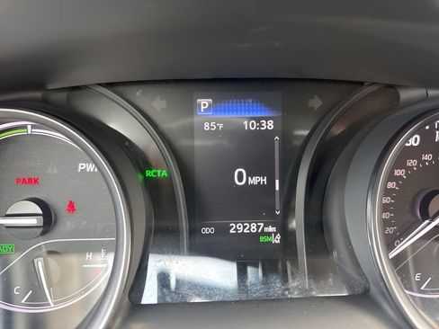 Used 2023 Toyota Camry SE w/ Convenience Package image 24