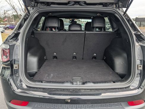 Used 2024 Jeep Compass Latitude image 26