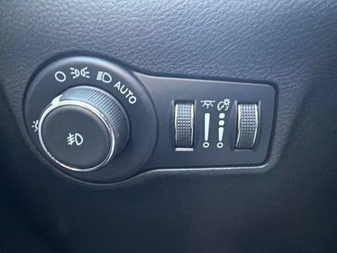 Used 2022 Jeep Compass Limited w/ Elite Group AWD/4WD image 27