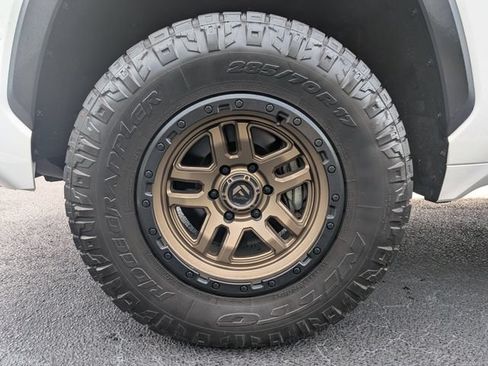 Used 2024 Toyota Tundra SR5 w/ SR5 Convenience Package AWD/4WD image 8