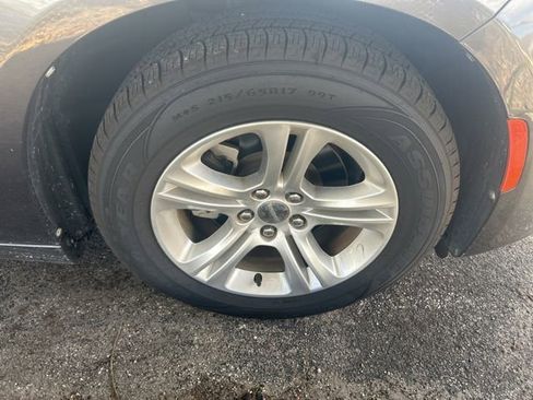 Used 2021 Dodge Charger SXT image 18