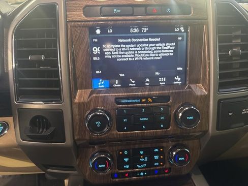 Used 2019 Ford F150 Lariat image 5