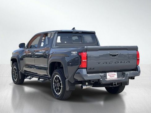 Used 2026 Toyota Tacoma TRD Off-Road w/ TRD Off Road Premium Package AWD/4WD image 3