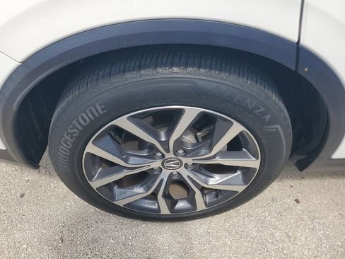Certified 2023 Acura MDX FWD w/ Technology Package image 9