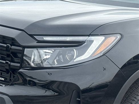 New 2026 Honda Ridgeline Black Edition image 9