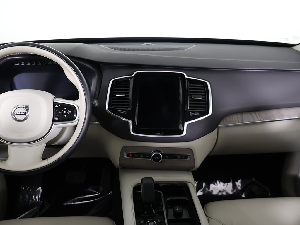 Used 2025 Volvo XC90 T8 Plus w/ Protection Package Premier AWD/4WD image 43