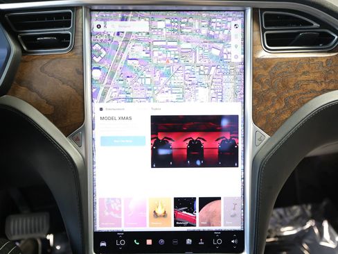 Used 2017 Tesla Model X 90D AWD/4WD image 72