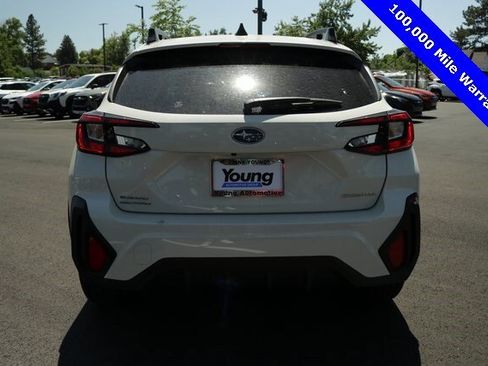 Used 2025 Subaru Crosstrek 2.0i Premium image 4