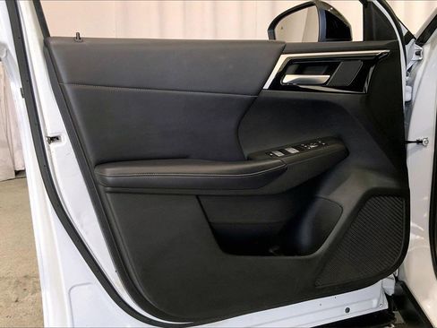 Used 2023 Mitsubishi Outlander Ralliart image 25