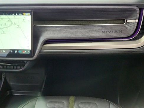 Used 2025 Rivian R1S Adventure image 41