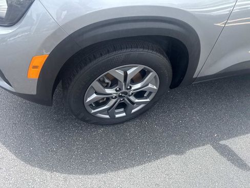 Used 2024 Kia Seltos LX AWD/4WD image 12