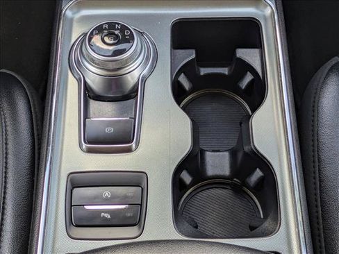Used 2022 Ford Edge Titanium w/ Equipment Group 301A AWD/4WD image 12