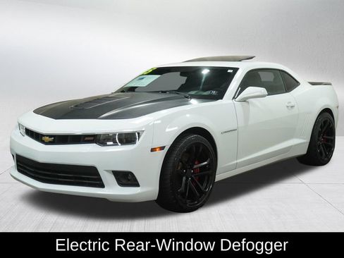 Used 2015 Chevrolet Camaro SS w/ SS Performance Package RWD image 9