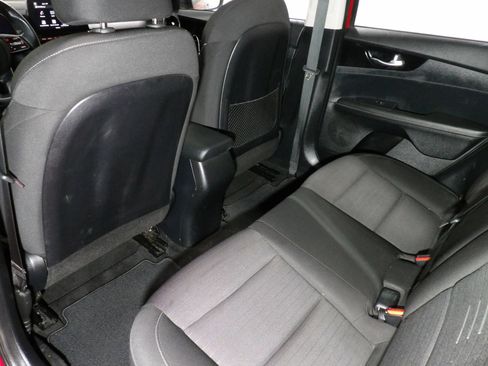 Used 2019 Kia Forte S w/ S Premium Package FWD image 11