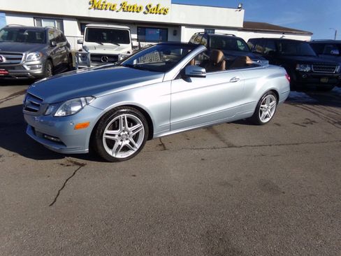 Used 2013 Mercedes-Benz E 350 Cabriolet w/ Premium 2 Pkg image 48