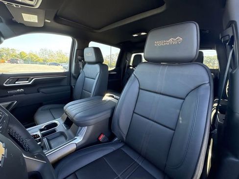 New 2026 Chevrolet Silverado 1500 High Country w/ Technology Package AWD/4WD image 20